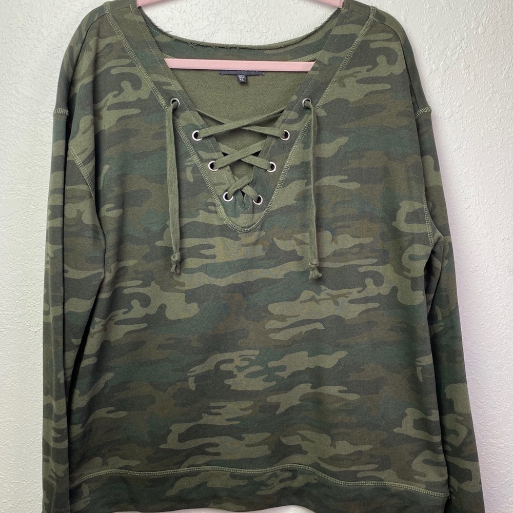 Sanctuary green camo  lace up neckline distressed
